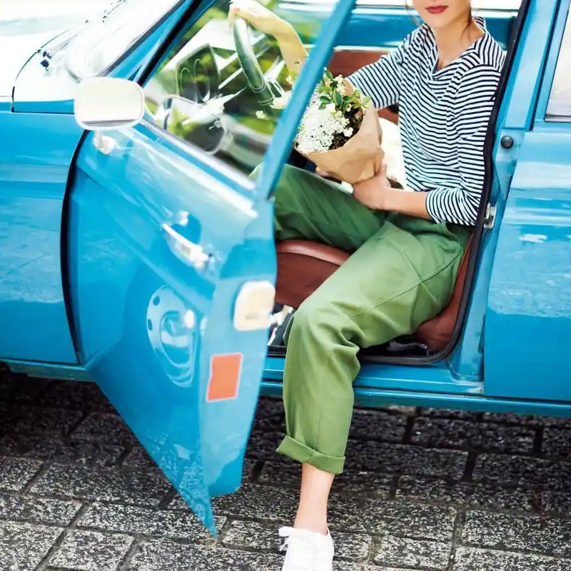 Colour Shirt Goes With Green Pants